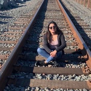 Meet your Posher, May